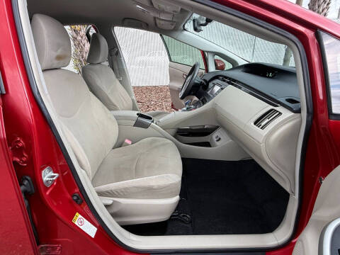 2012 Toyota Prius Two