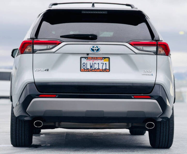 2019 Toyota RAV4 XSE photo 9