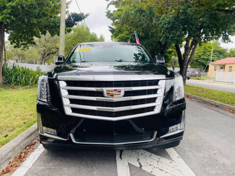 2017 Cadillac Escalade Luxury