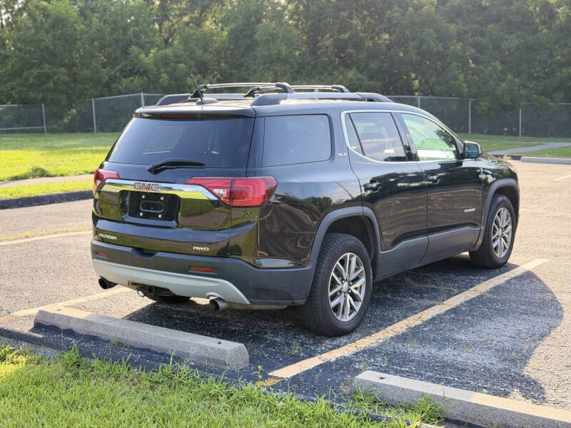 2017 GMC Acadia SLE-2