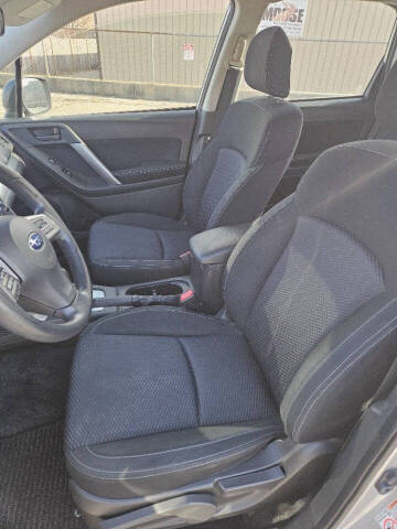 2014 Subaru Forester 2.5i