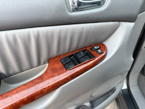 2004 Toyota Sienna XLE 7 Passenger