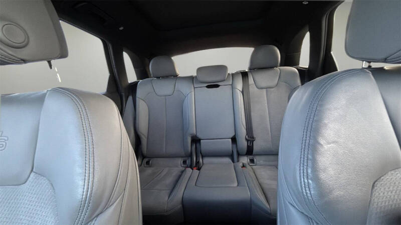 2022 Audi SQ5 3.0T quattro Premium Plus