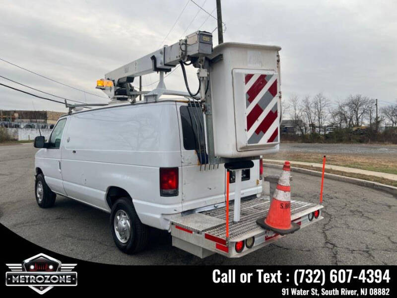 2011 Ford E-Series E-350 SD