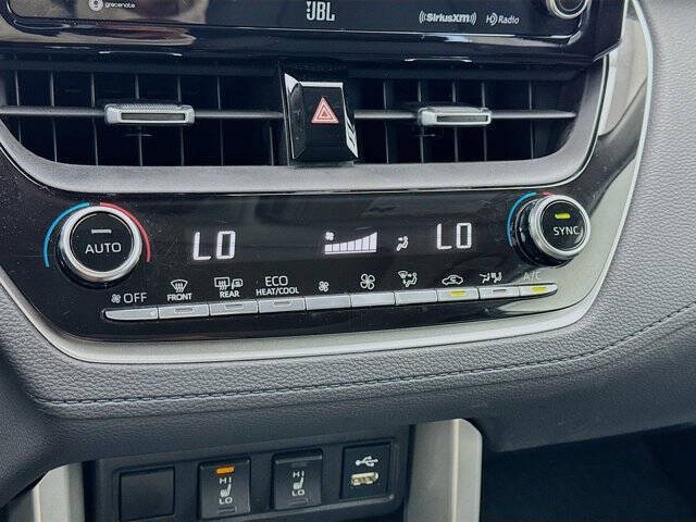 2022 Toyota Corolla Cross XLE