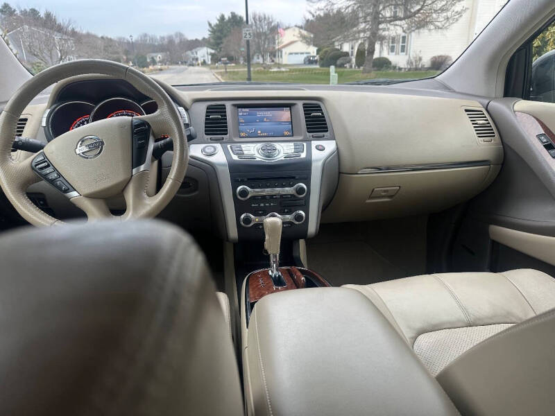 2010 Nissan Murano LE