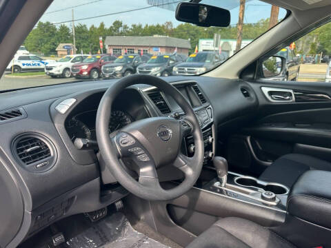 2018 Nissan Pathfinder S