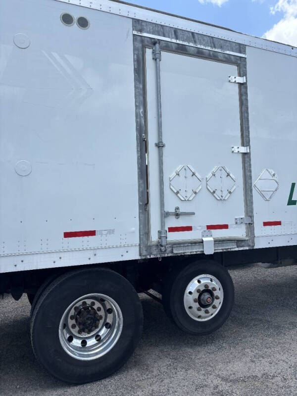 2018 Peterbilt 348