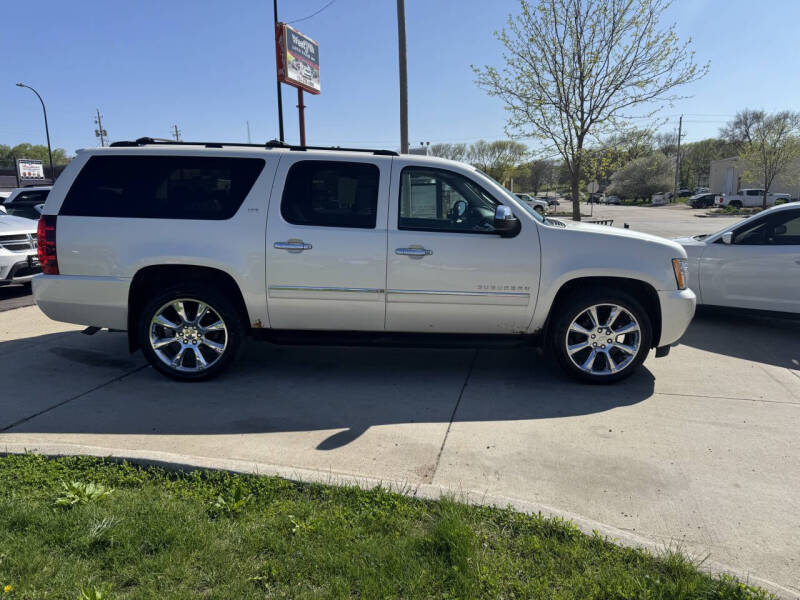 Image 3 of 2011 Chevrolet Suburban LTZ