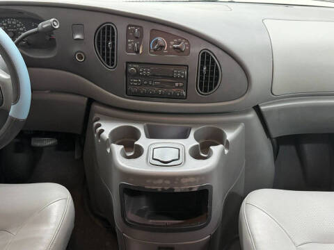 2003 Ford E-Series E-350 SD XL