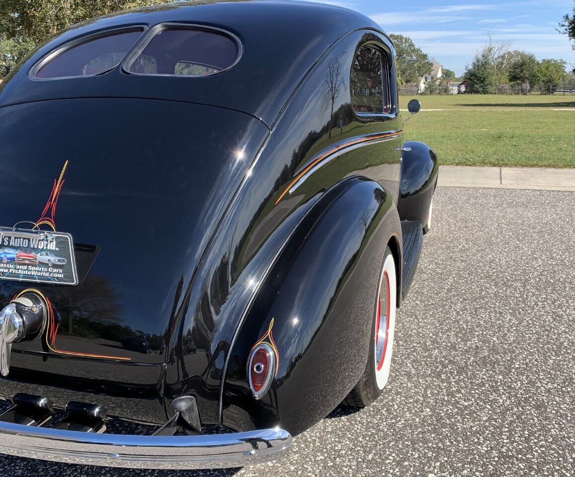 1939 Ford Deluxe 33