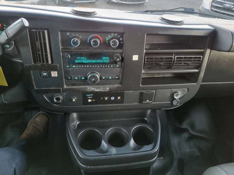 2017 Chevrolet Express 2500
