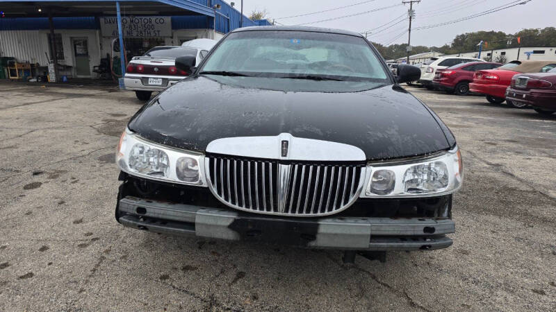 2000 Lincoln Town Car Cartier
