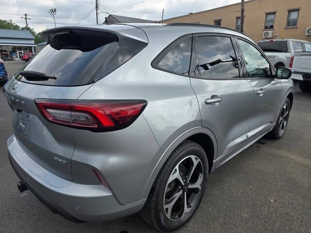2023 Ford Escape ST-Line Select