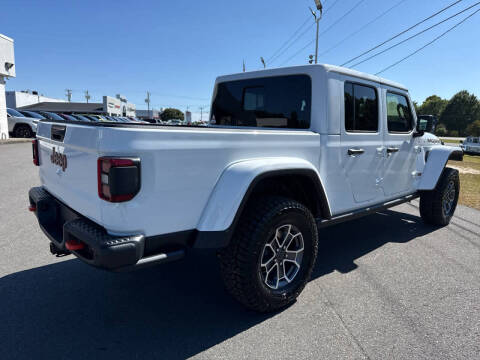 2025 Jeep Gladiator Mojave X