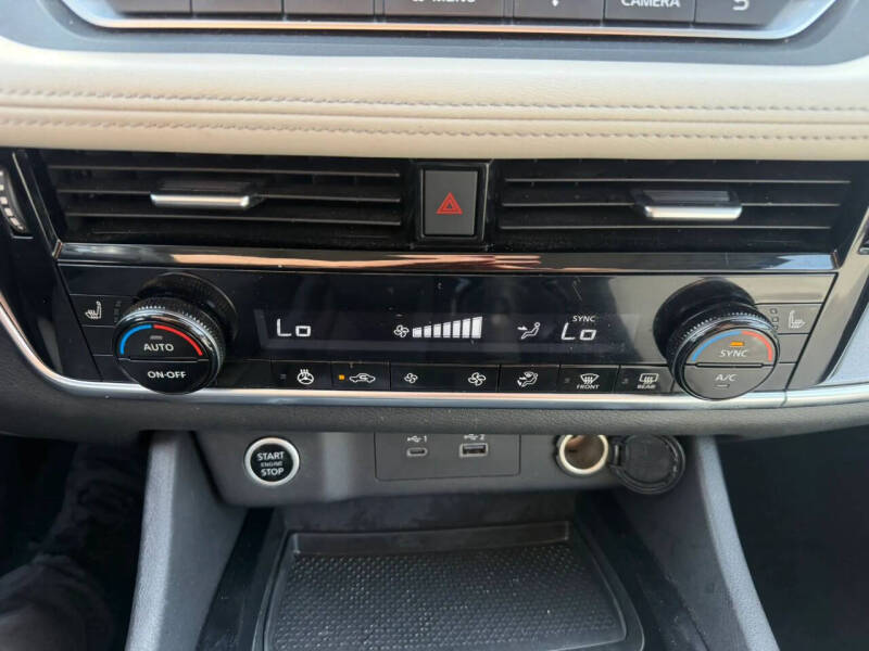 2022 Nissan Rogue SV