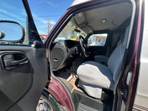 2003 Dodge Ram Van 1500