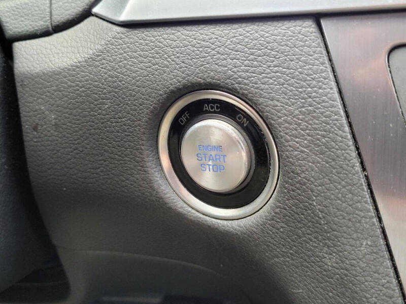 2015 Hyundai Genesis