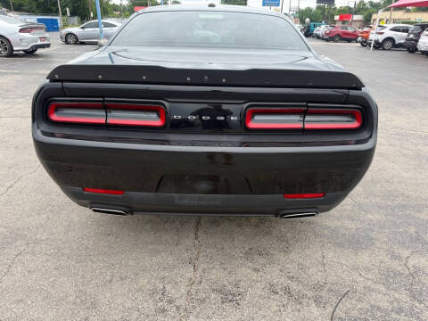 2023 Dodge Challenger SXT