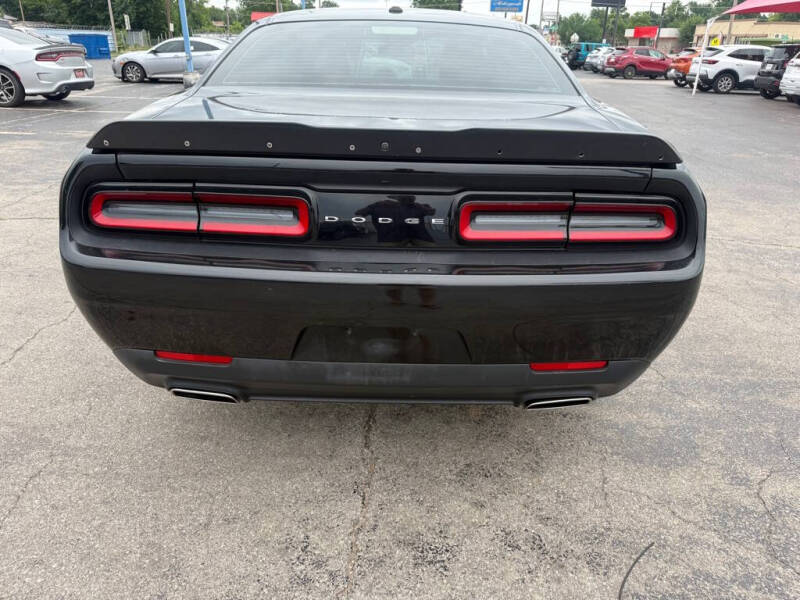 2023 Dodge Challenger SXT