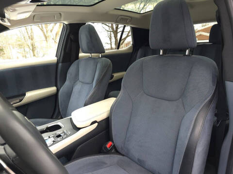 2023 Lexus RZ 450e Luxury