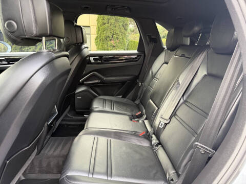 2019 Porsche Cayenne S