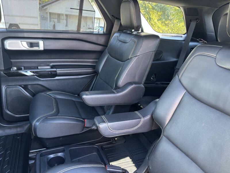 2021 Ford Explorer ST