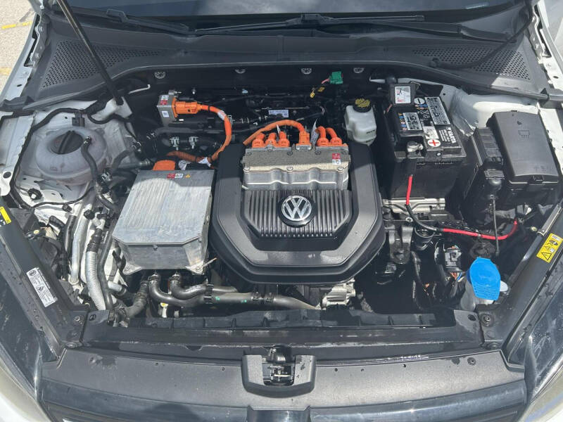2015 Volkswagen e-Golf SEL Premium