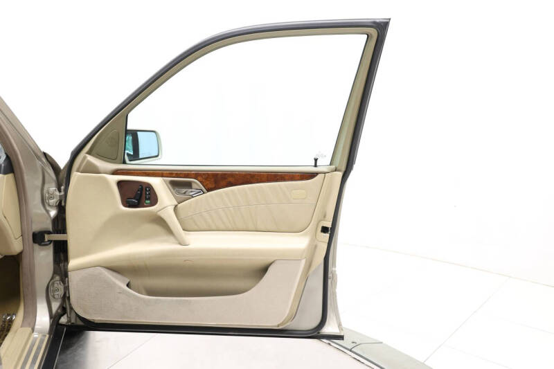 1998 Mercedes-Benz E-Class E 320 4MATIC