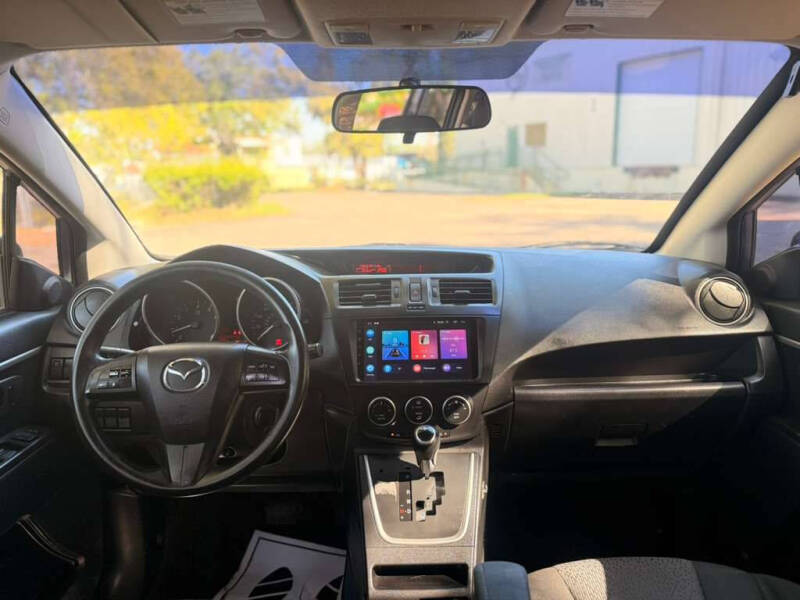 2012 Mazda MAZDA5 Sport