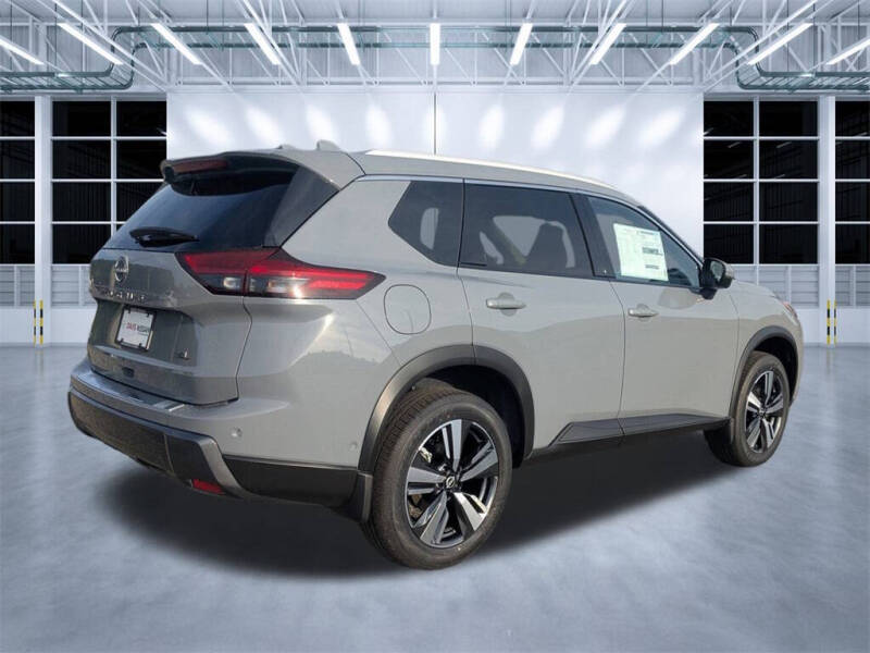 2025 Nissan Rogue SL