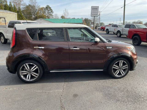 2017 Kia Soul +