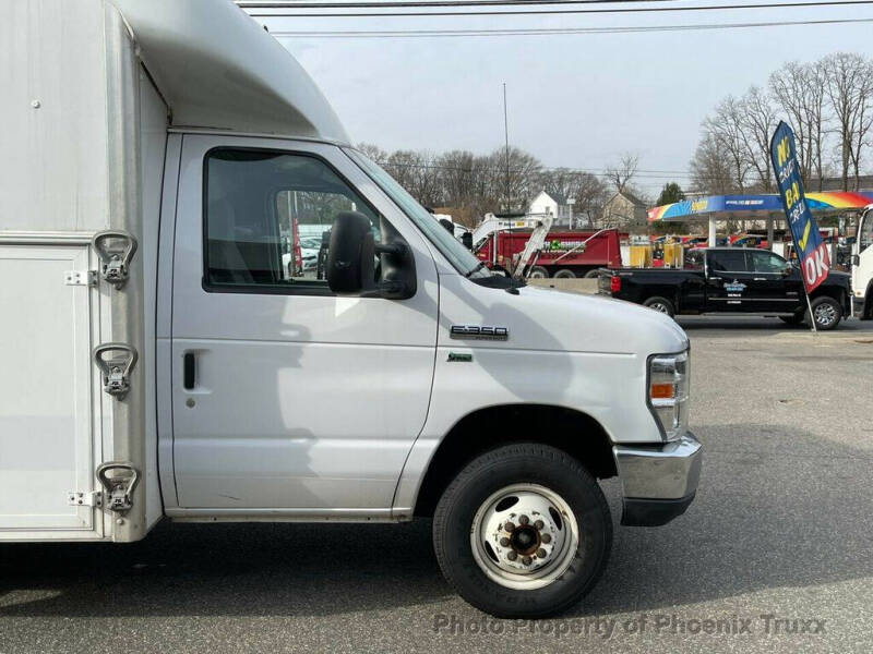 2017 Ford E-Series