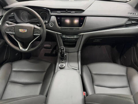2023 Cadillac XT6 Luxury