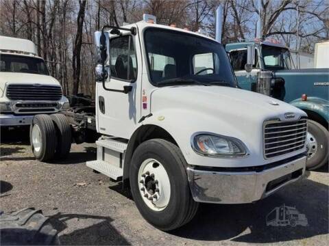 2005 Freightliner M2 106 for sale at Vehicle Network - Allied Truck and Trailer Sales in Madison NC
