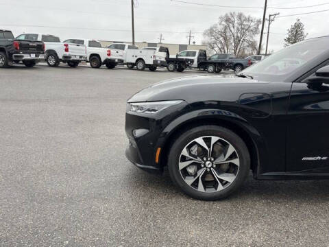 2022 Ford Mustang Mach-E Premium