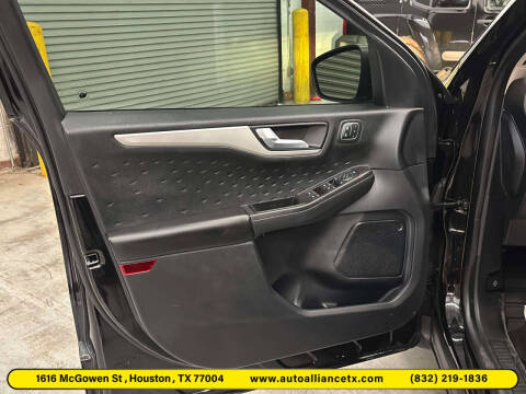 2020 Ford Escape SEL