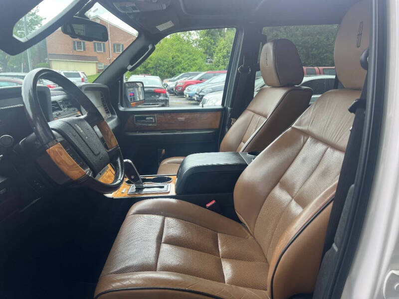 2011 Lincoln Navigator