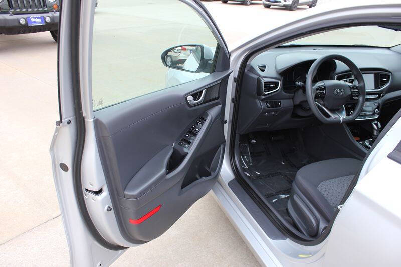 2018 Hyundai Ioniq Hybrid Blue