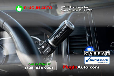 2023 Nissan Titan SV