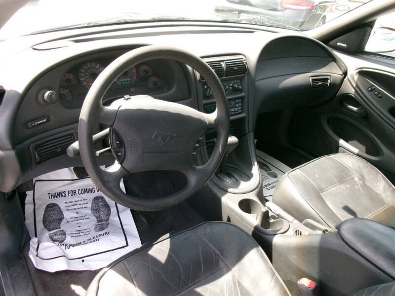 2000 Ford Mustang