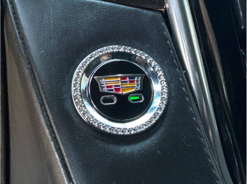 2017 Cadillac Escalade Platinum