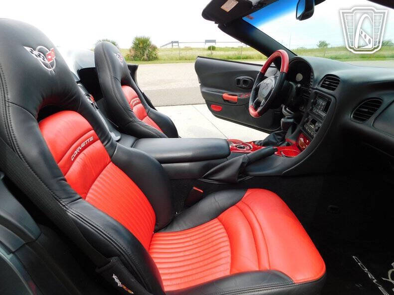 2004 Chevrolet Corvette