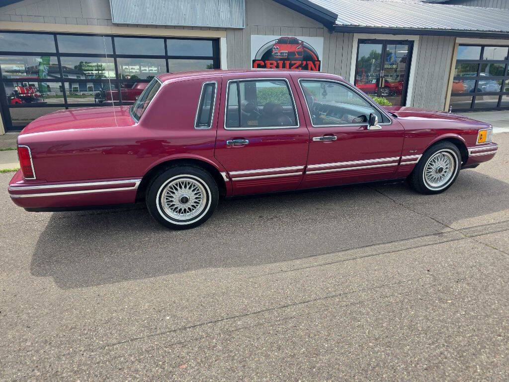 1993 Lincoln Town Car 2