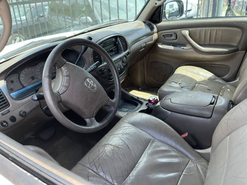 2004 Toyota Sequoia Limited