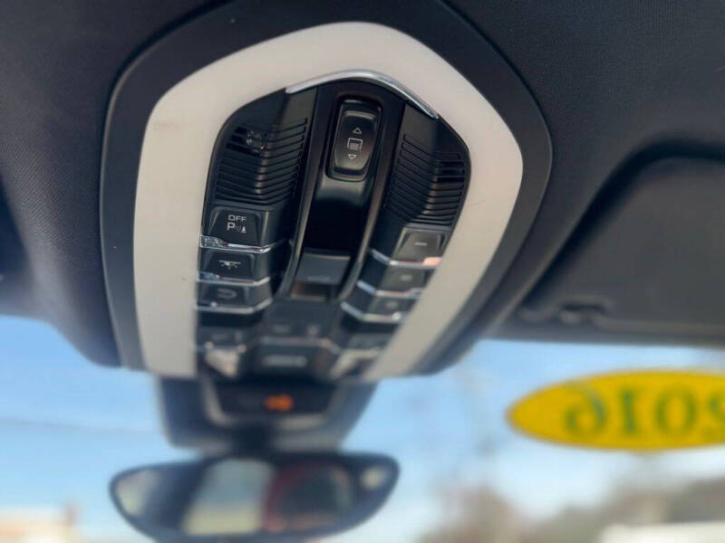 2016 Porsche Macan S