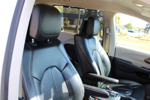 2018 Chrysler Pacifica Touring L Plus