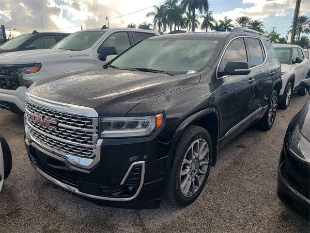 2023 GMC Acadia Denali