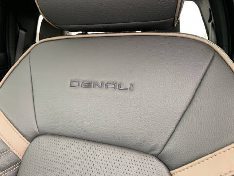 2023 GMC Canyon Denali