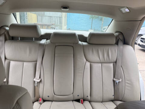 2011 Cadillac DTS Premium Collection